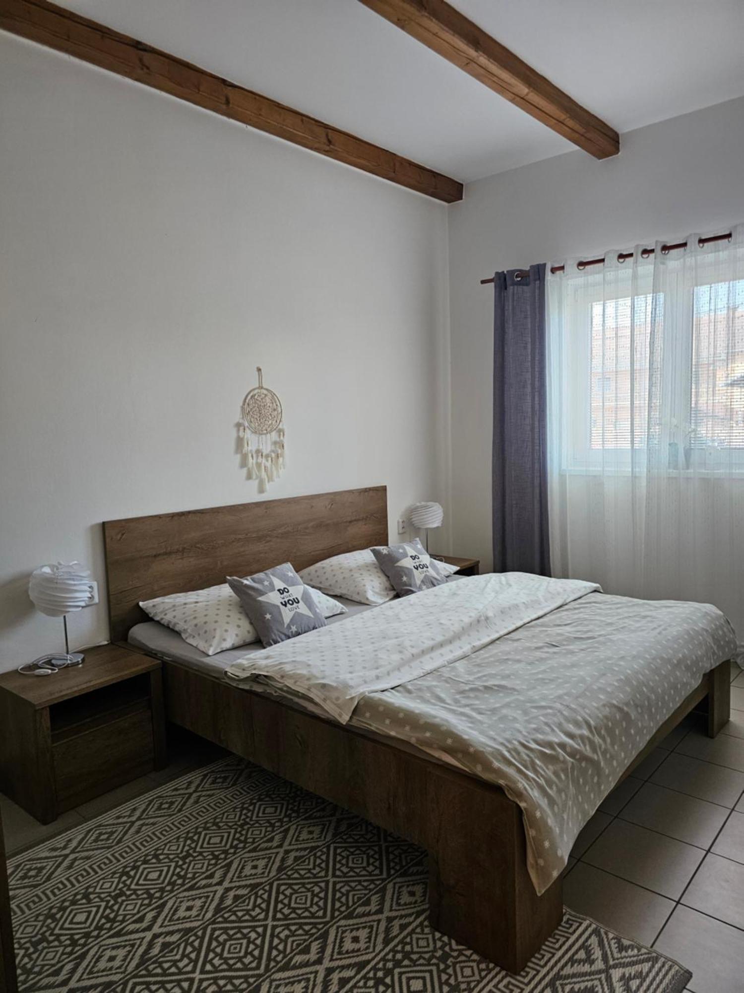 Apartman U Sudu Kobylí Exterior photo
