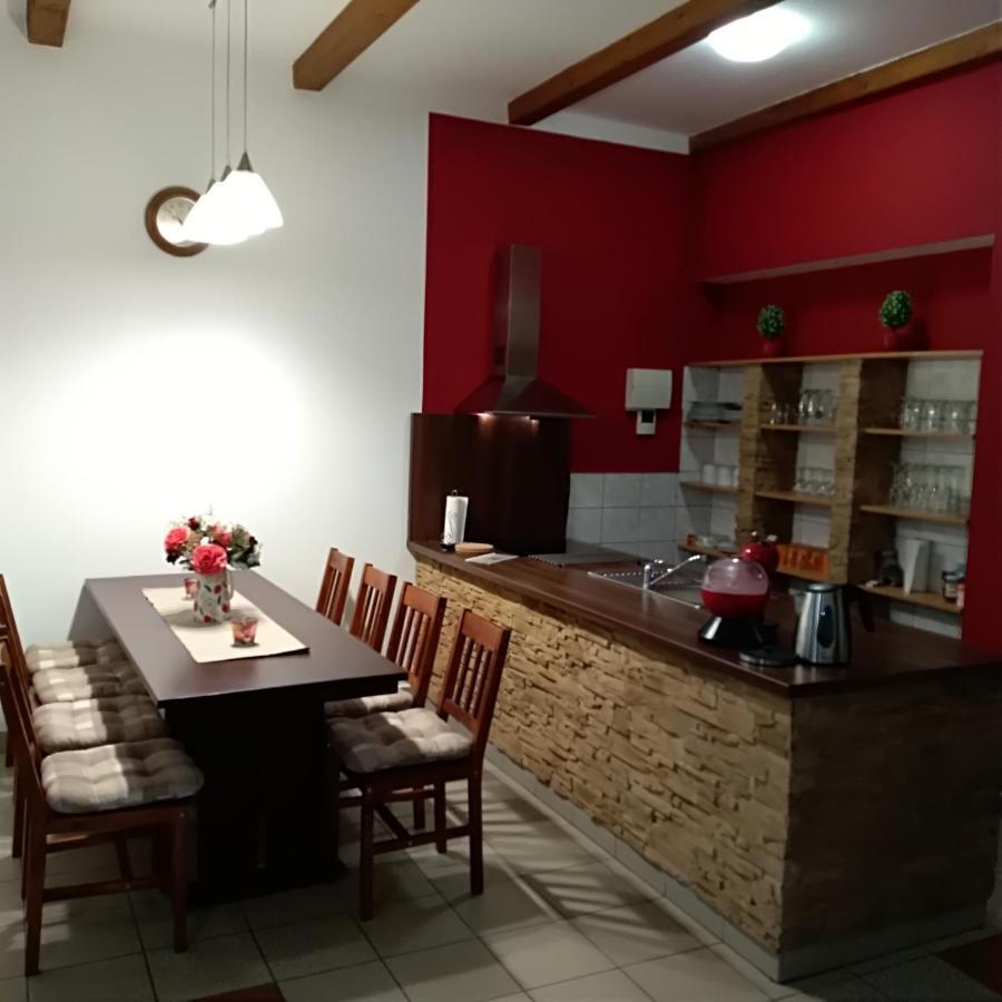 Apartman U Sudu Kobylí Exterior photo