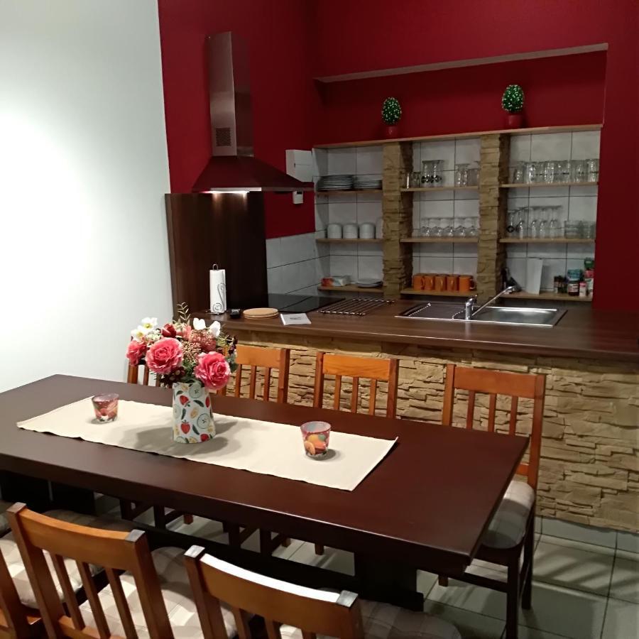 Apartman U Sudu Kobylí Exterior photo